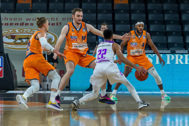 欧冠早报 欧冠早报